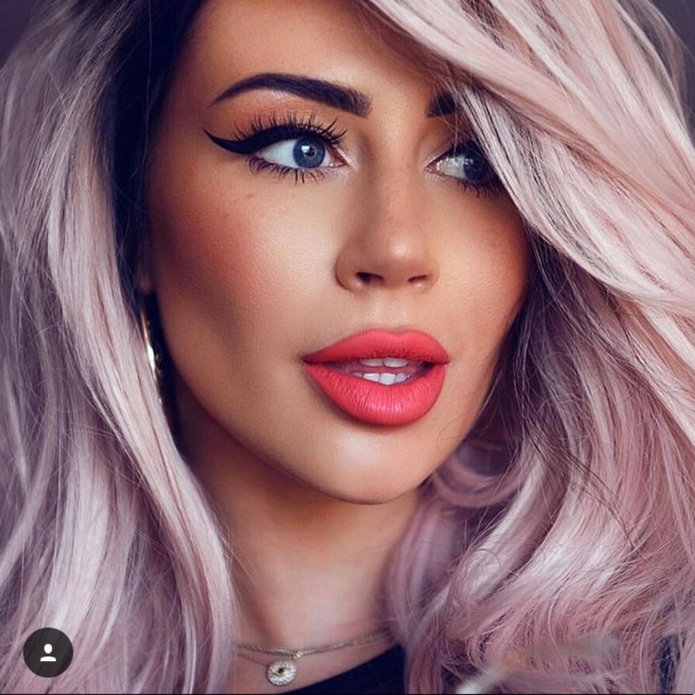 Kylie Costmetics Matte Lipstick - Baby Girl - Picture 2 of 6